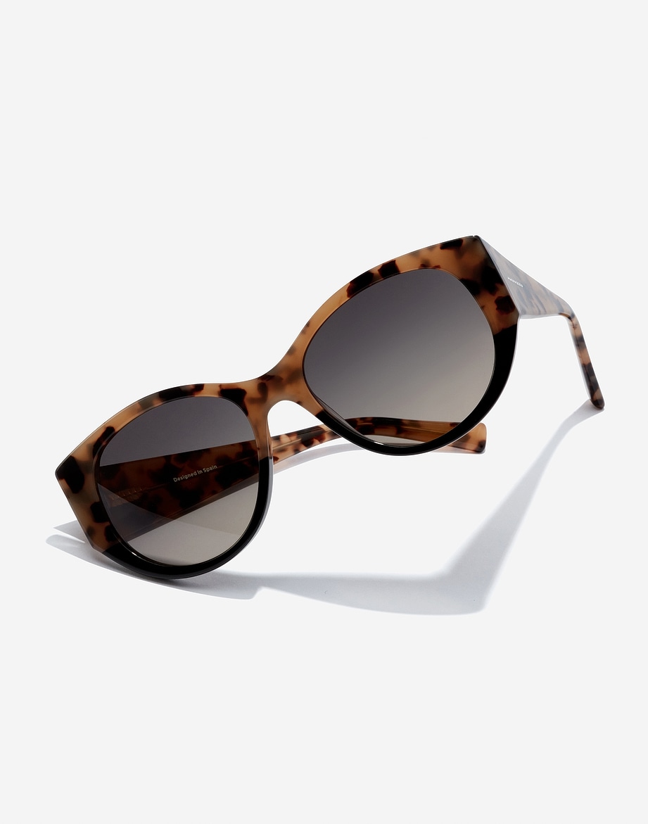 occhiali da sole di tendenza